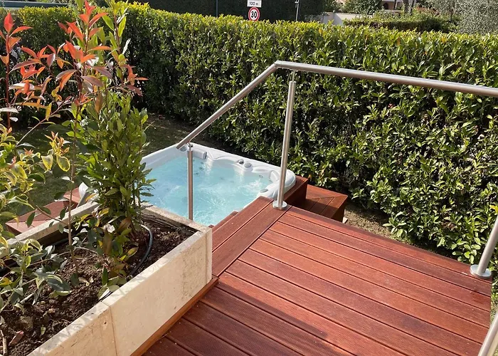 Lake Front Luxury Apartment (Adults Only)