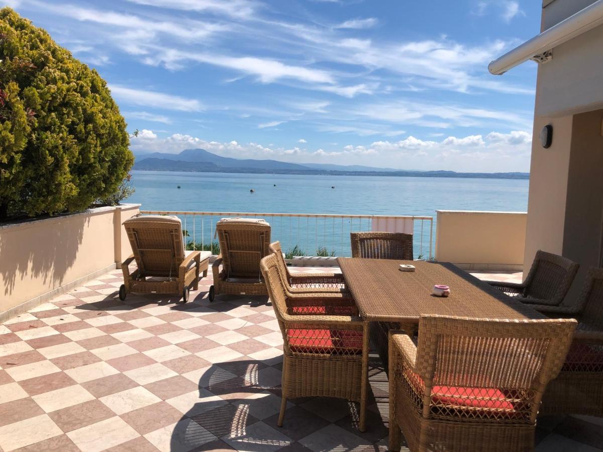 Front Luxury (adults Only) Villa Sirmione