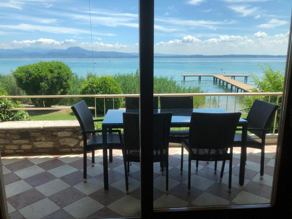 Front Luxury (adults Only) Villa *
