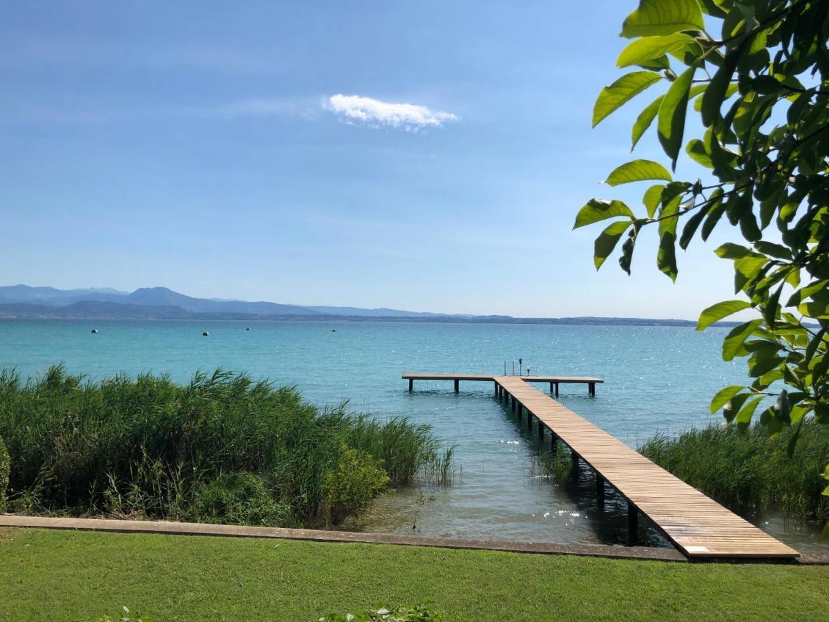 Front Luxury (adults Only) Villa Sirmione