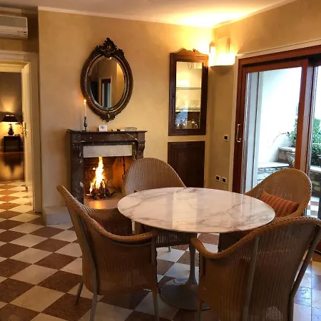 Lake Front Luxury Apartment (Adults Only) Sirmione Exterior photo