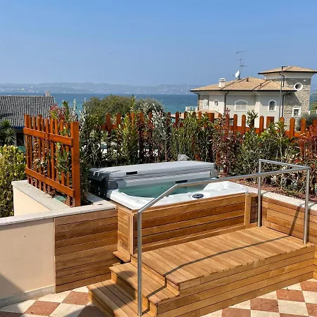 Lake Front Luxury Apartment (Adults Only) Sirmione Exterior photo