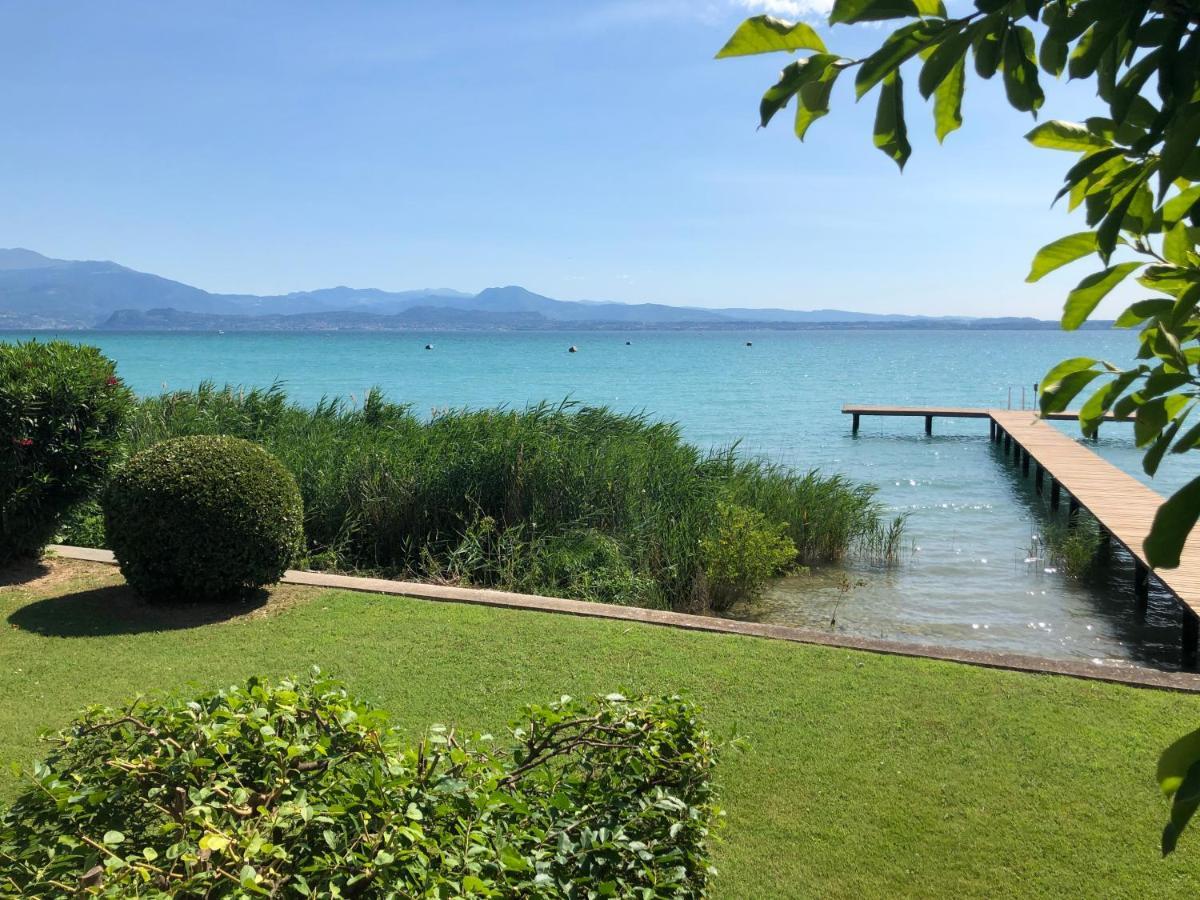 Front Luxury (adults Only) Villa Sirmione